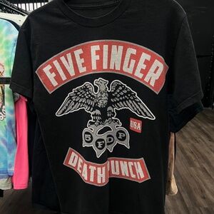 Vintage Five Finger Death Punch Tee | Men’s Medium Black Graphic Shirt | Clean